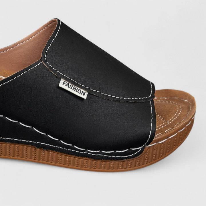 CELESTRIA | ORTHOPAEDIC SANDALS