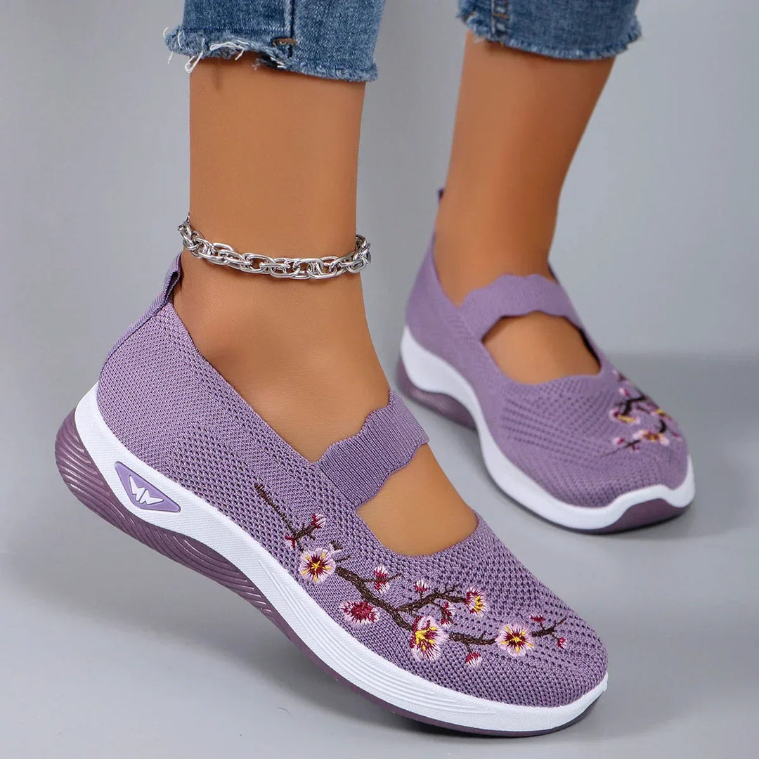 Fajon | Comfortable Floral Embroidered Trainers