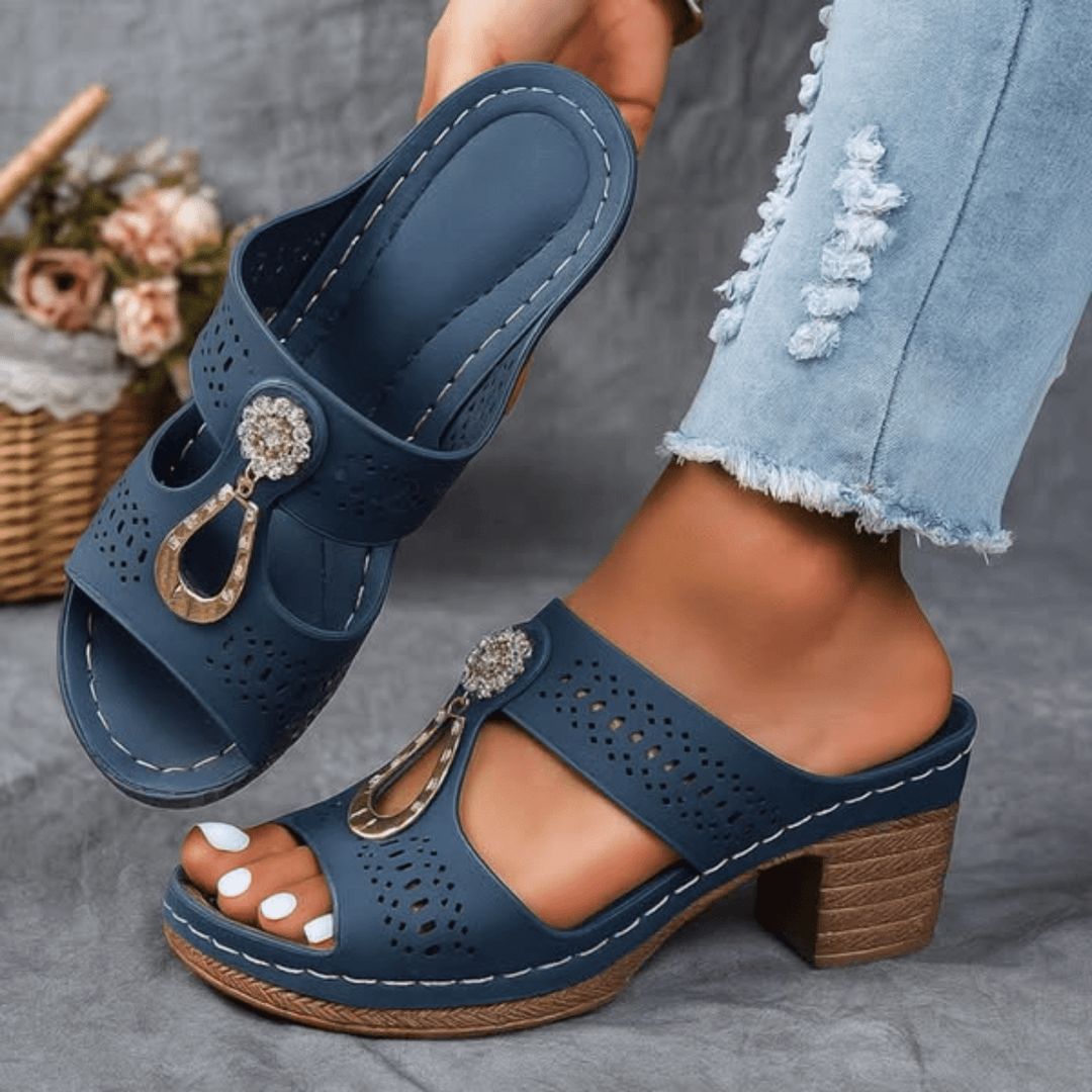 CLAIRE | CHIC ORTHOPAEDIC SANDALS